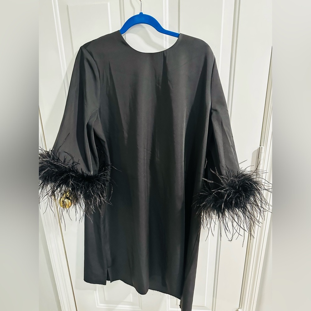 NWT Tuckernuck Mod Feather  Ellie Dress - Black